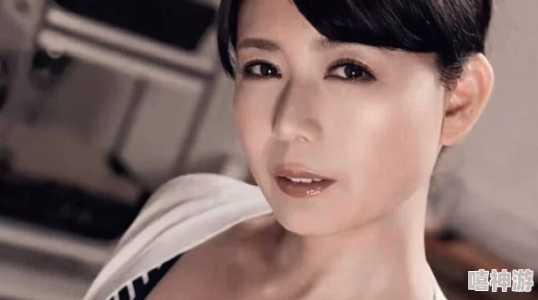 三浦恵理子被义子三进三出，背后隐藏的家庭秘密与情感纠葛引发广泛关注与讨论