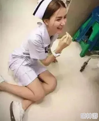 护士好紧好爽再搔一点浪一点原标题曝光引发网友强烈谴责并已举报至相关部门
